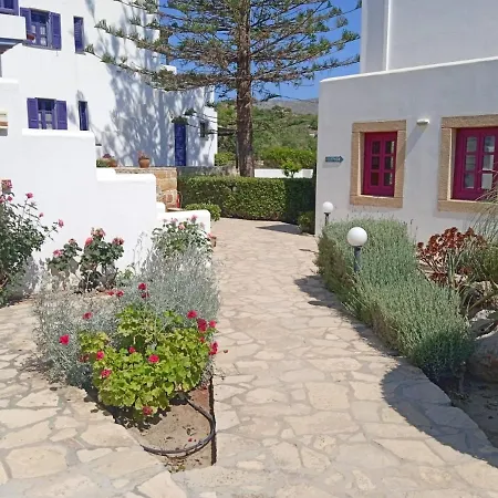 Nefeli Leros Lägenhetshotell 3*