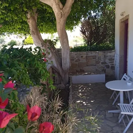 Nefeli Leros 3* Agia Marina (Leros)