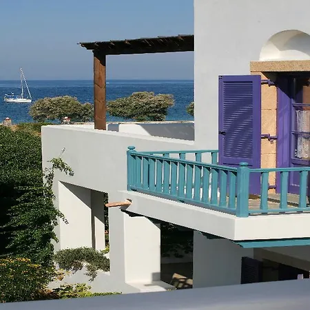 Nefeli Leros Hotel de apartamente 3*