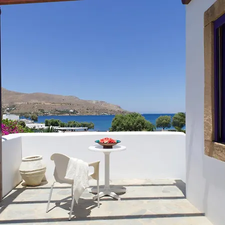 Nefeli Leros 3*