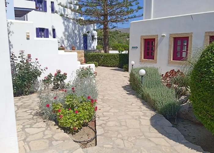 Nefeli Leros Hotel apartamentowy 3*